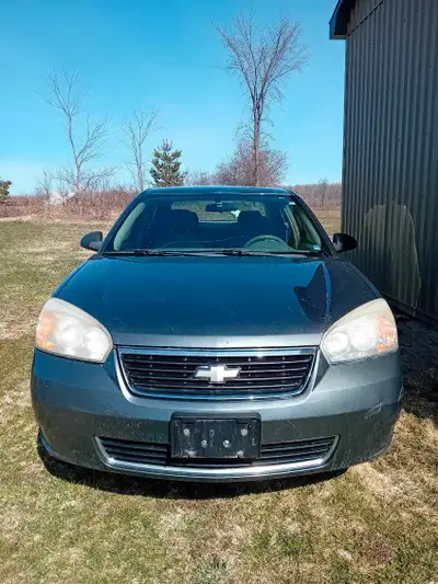 2006 Chevrolet Malibu for sale. 160,000 km No issues in engine and transmission. Needs catalytic con...
