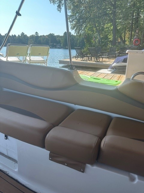 A LEGEND FOR SALE! in Powerboats & Motorboats in Muskoka - Image 4