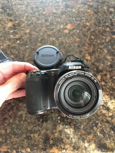 Caméra Nikon Coolpix L330 avec étui, View more