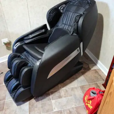 Fauteuil de qualité ***** Voir les informations dans les photos. Vendue cause décès Utiliser 4 - 5 f...