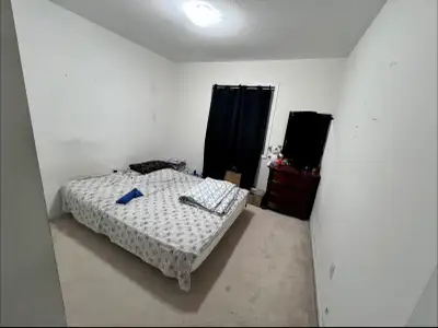 Room available for a girl in sharing for rent in a 4 bedroom townhouse in Doon South, Kitchener. Clo...