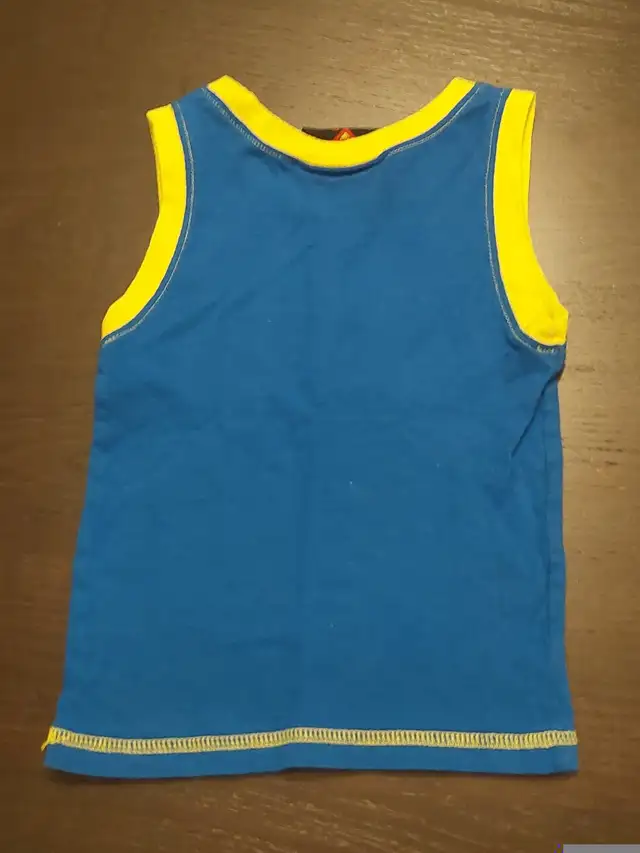 Superman muscle shirtMintKids Size 2T$5 in Clothing - 2T in Calgary - Image 6