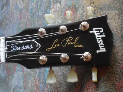 Luthier à Lasalle Ajustement et Réparation Guitare et Basse, View more