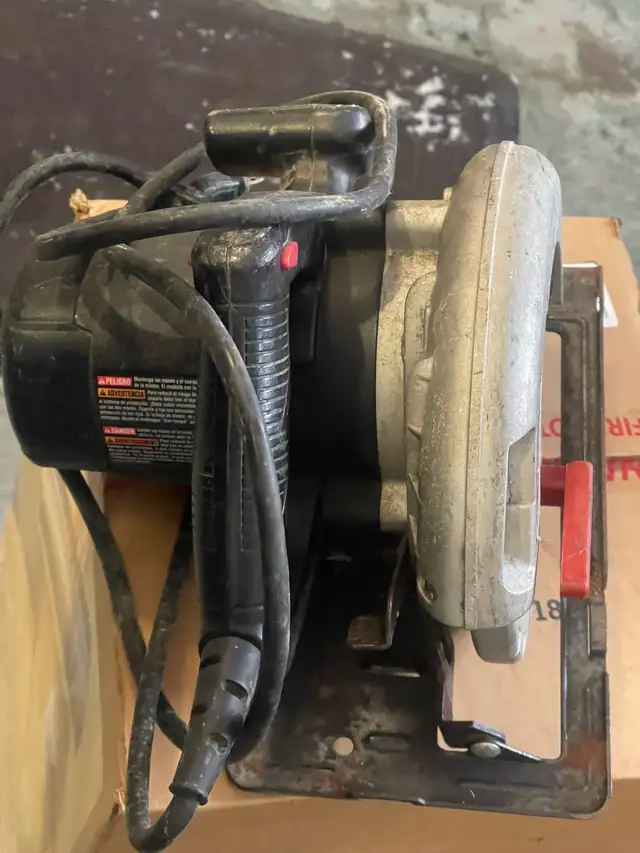 Skilsaw Circular Saw in Power Tools in Oakville / Halton Region - Image 5