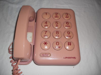 Telephone retro pink
