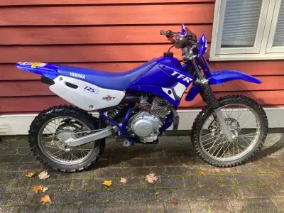 This reliable Yamaha TTR 125L is a great off-road motorcycle perfect for trail riding and adventure....