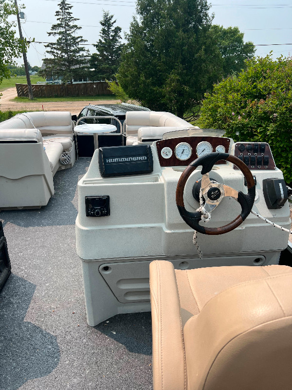 Pontoon boat for sale Powerboats & Motorboats Winnipeg Kijiji