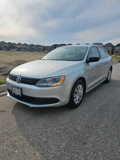 Up for sale is a low mileage VW Jetta. Excellent condition in and out, drives very smooth. Fuel effi...