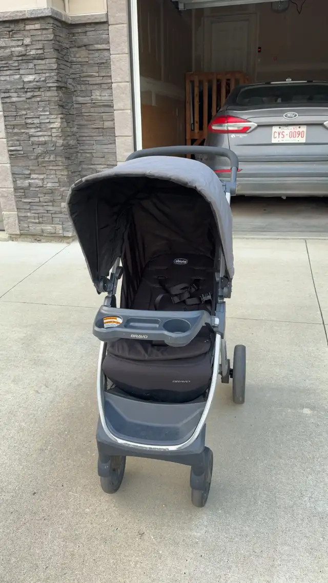 stroller and car seat +base in Strollers, Carriers & Car Seats in Edmonton - Image 3