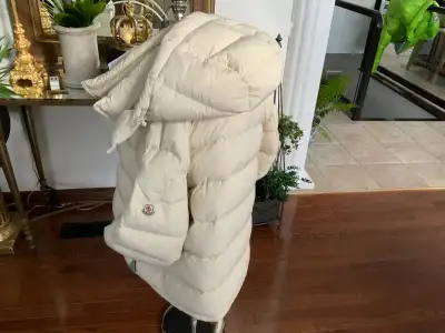 MANTEAU HOMME MONCLER COULEUR BRIQUE GRANDEUR TG (6) NEUF, View more
