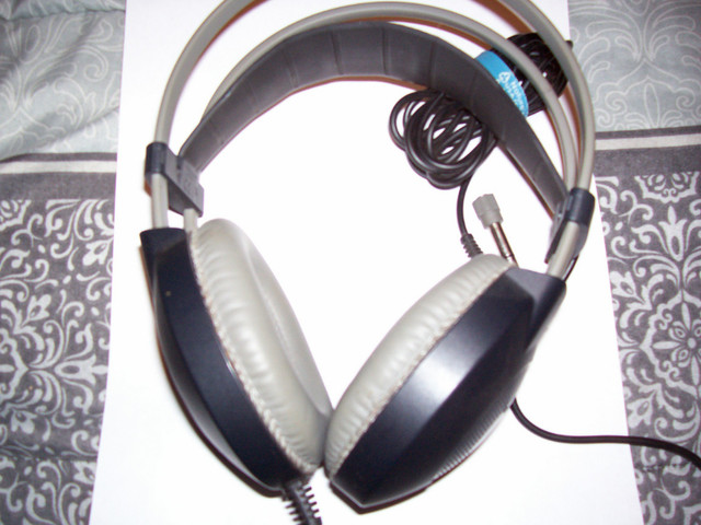 AKG pro audio K77 channel studio headphones in Headphones in Trenton