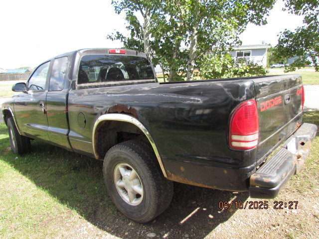 1998 Dodge Dakota Quad Cab Sport for Sale in Cars & Trucks in Grande Prairie - Image 2