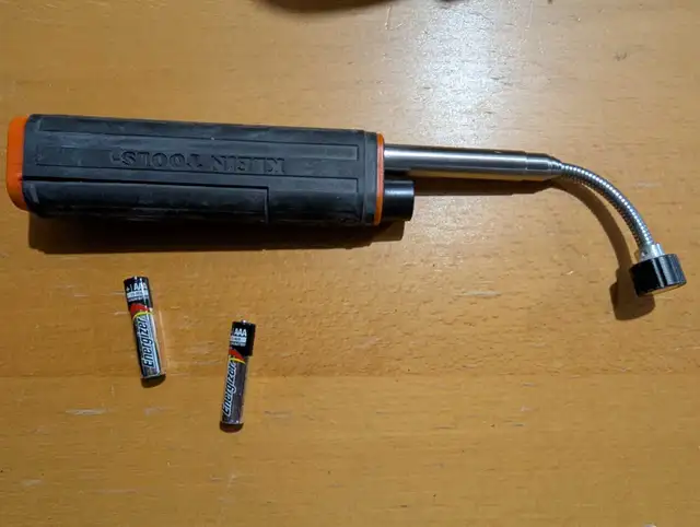 Klein telescope magnetic pickup tool in Hand Tools in Cambridge - Image 2