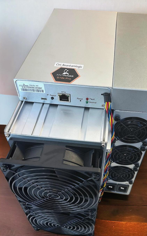 Antminer S19K Pro in Flash Memory & USB Sticks in Gatineau - Image 2