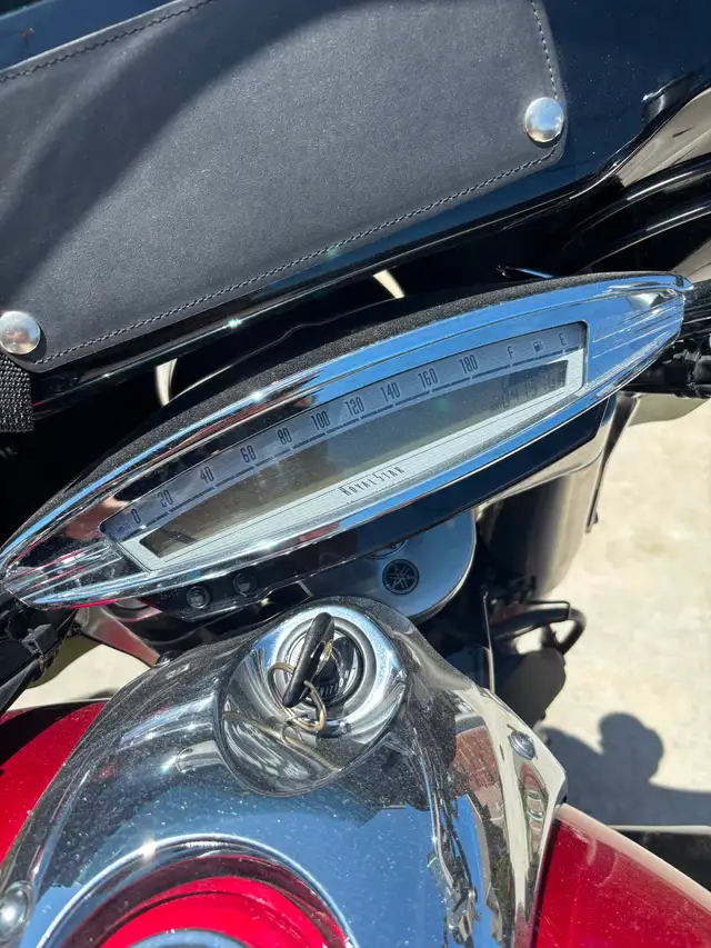 2007 Yamaha Royal Star Tourer Deluxe in Touring in St. Catharines - Image 9