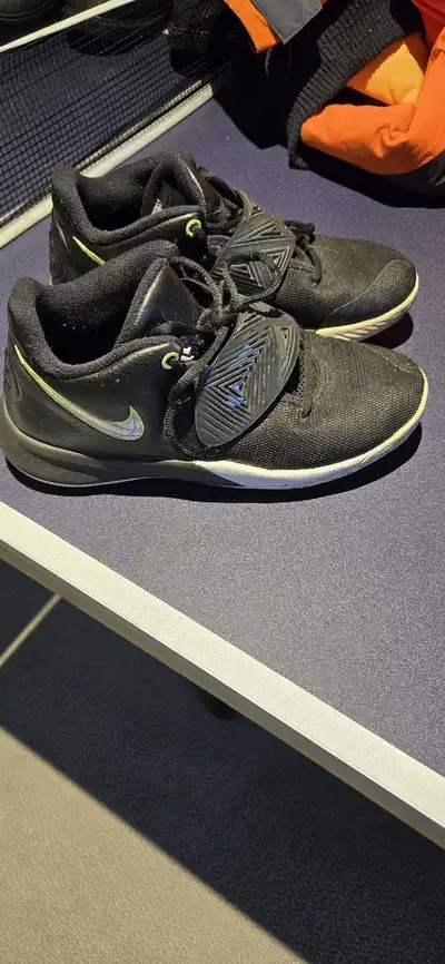 Nike Shoes Size 7 boys, View more