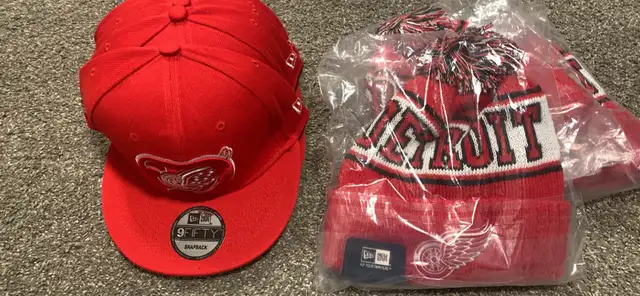 New Era Detroit Red Wings Hat in Men's in Oakville / Halton Region - Image 2