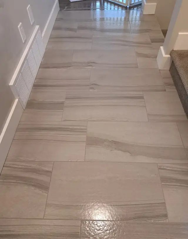 TILE/VINYL PLANK INSTALLER561546808243015688