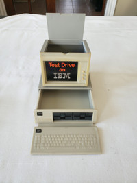IBM PC and PC Jr desktop - Swag