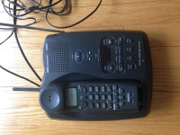 Phone, 900 MHz cordless phone with answering machine