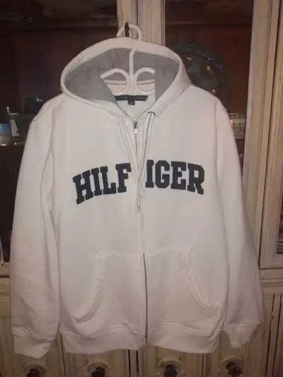Tommy Hilfiger hoodie LG White Hilfiger hoodie hoodie new $45 or best offer