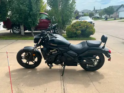 Brand New Kawasaki Vulcan 5 for sale in Edmonton. Only 650 KM, in excellent condition for only $9750...