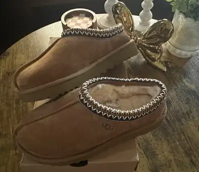 Ugg Tasman , View more