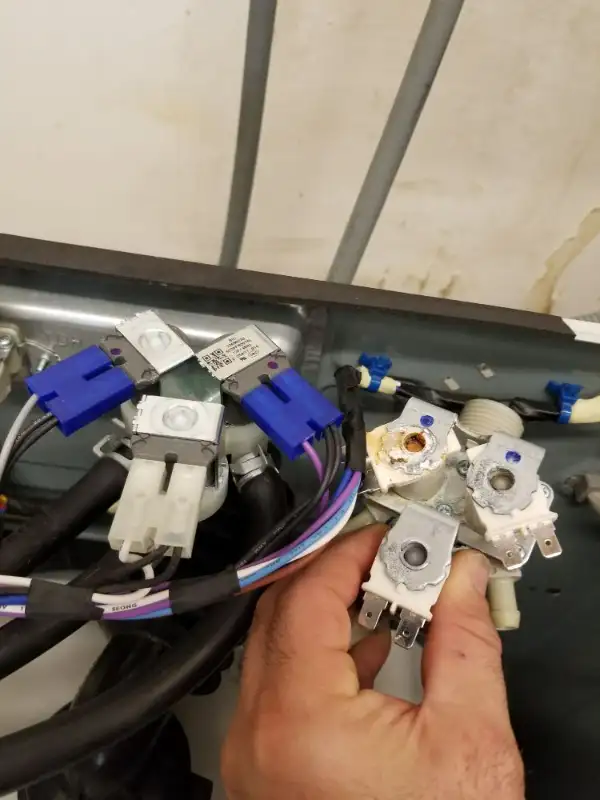 Viktor - YOUR APPLIANCE REPAIR TECH.  ( 647-793-3515 ) in Appliance Repair & Installation in Mississauga / Peel Region - Image 5