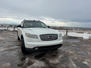 2005 Infiniti FX