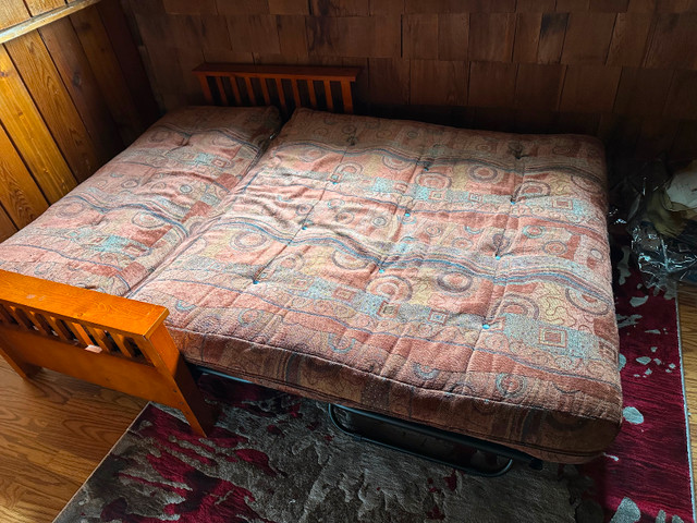 Futon pull out double bed in Couches & Futons in Ottawa - Image 3
