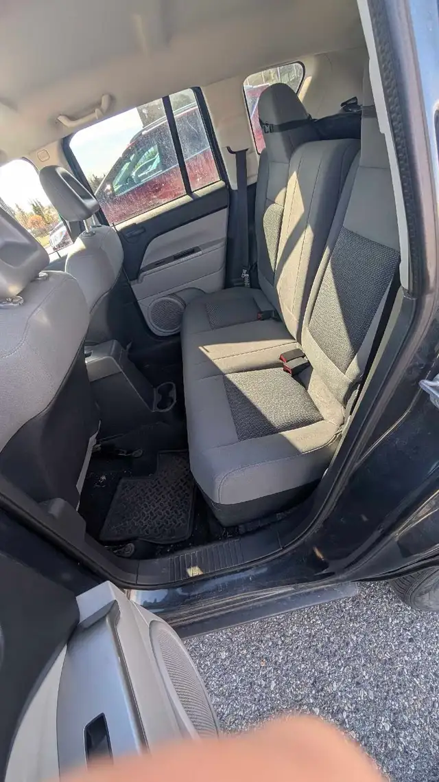 2007 Jeep Compass -READ DESCRIPTION 596434129719152647
