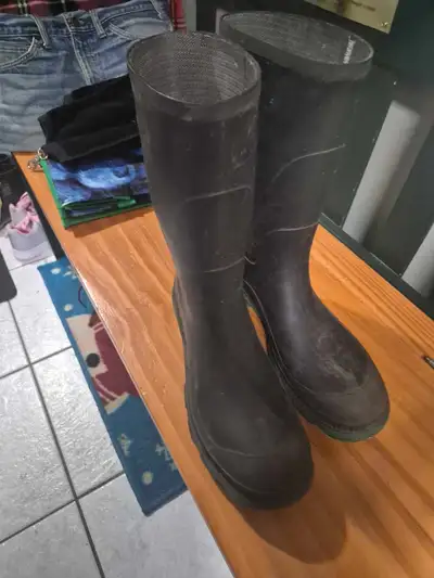 Onguard Boots Steel toe size 10, View more