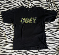 OBEY (Size M) Camo Label Name Black T-Shirt