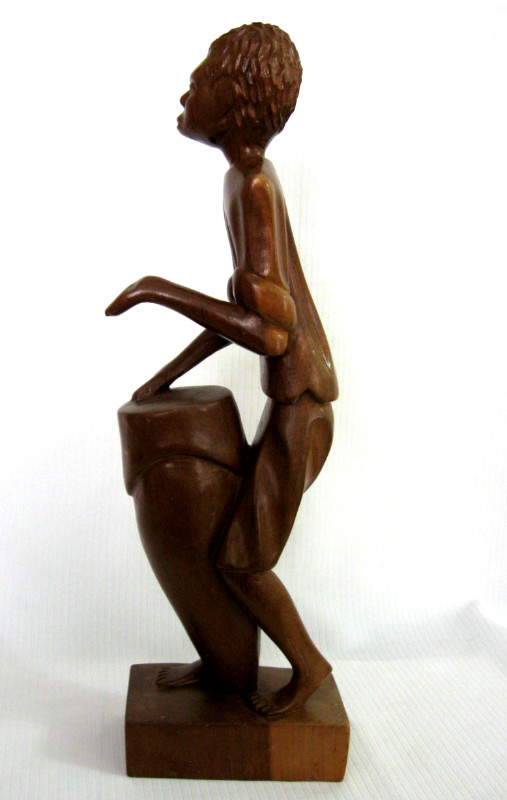 SCULPTURE sur BOIS VINTAGE HAITIAN WOOD CARVING c.1960s dans Art et objets de collection  à Ouest de l’Île - Image 2