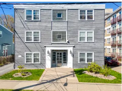 For sublet July-Aug: 2 bedroom. Very close to campus & downtown
