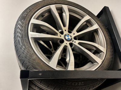 Set of genuine BMW X5 M-Sport 20” staggered rims with summer tires mounted. Rear wheels/tires are wi...