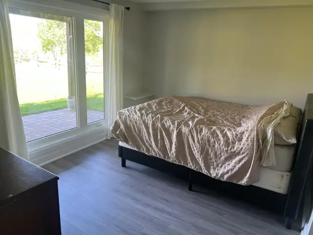 Beautiful Two-Bedroom Apartment for Rent in Ontario in Canada - Image 8