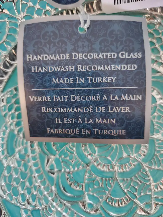 Decorated Glass Bowls - set of 4 in Home Décor & Accents in Red Deer - Image 5