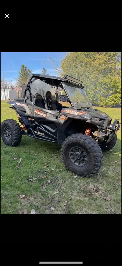 2018 Polaris Rzr Highlifter 1000xp New tires and rims 2024 4” lift kit installed Bump seat Back stor...