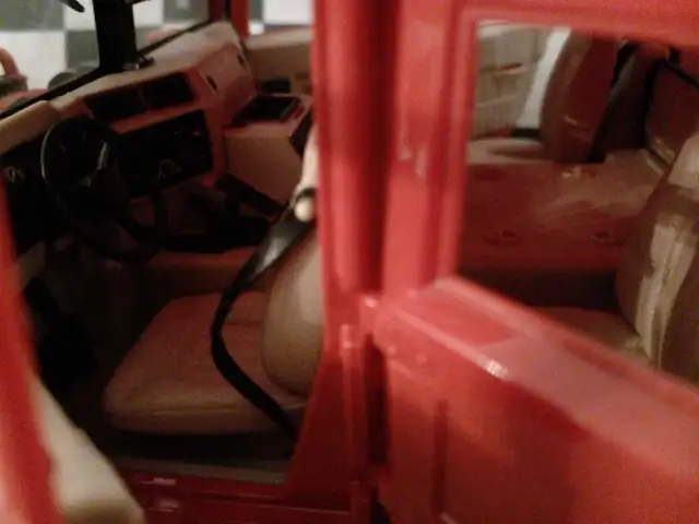 Diecast 1:18 Hummer H1 wagon hard top in Arts & Collectibles in City of Montréal - Image 8