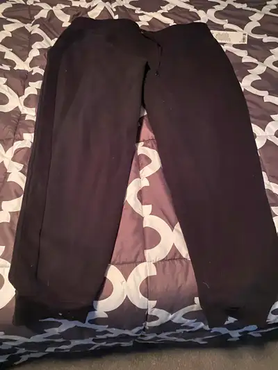 I have a brand new pair of lululemon scuba high rise jogger in a size 20. I tried on, and felt like...