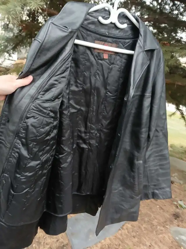 Leather Jacket Danier Men Size XL in Men's in Calgary - Image 6