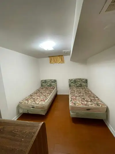 Basement Room Rental – Ideal for 2 People Features: 1 bathroom Shared Kitchen and dining space In-un...