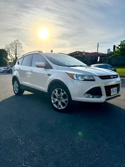 For sale 2016 ford escape titanium! Awd!! Good condition! Runs and drives great! Engine and transmis...