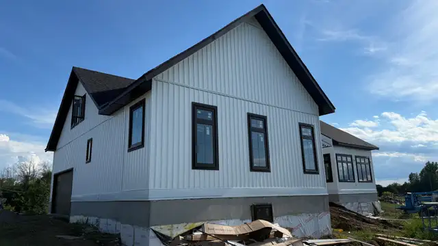 Siding Installers in Construction & Trades in Ottawa - Image 6