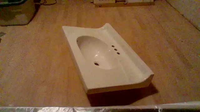 Bathroom sink517611144558028802