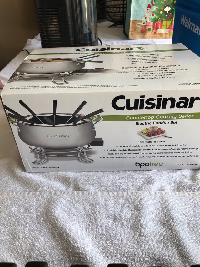Cuisinart Electric Fondue Set in Microwaves & Cookers in Medicine Hat - Image 2