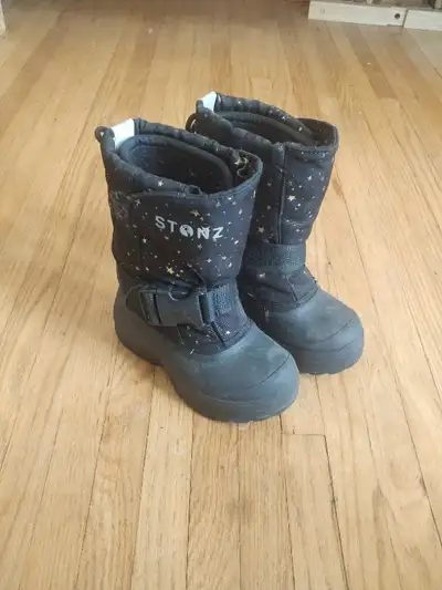 Stonz Winter boots, size 10T, View more