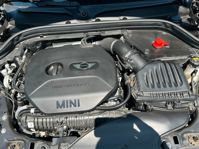 Mini Cooper S type. 2017 in Cars & Trucks in Delta/Surrey/Langley - Image 4
