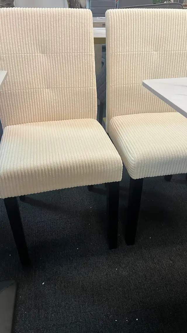 Modern rubberwood legs Kitchen dining Chair in Chairs & Recliners in Markham / York Region - Image 2